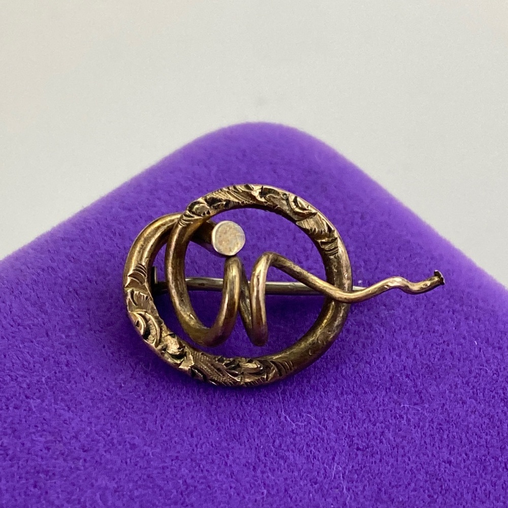 💛 Antique Gold Filled Swirl Brooch | Classic Statement